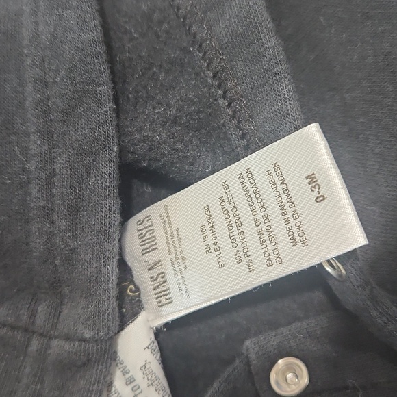 Guns n Rose's 0-3m Hoodie - Picture 2 of 2